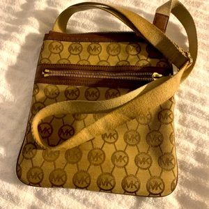 Michael Kors logo bag